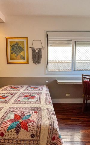 Casa à venda com 366m², 3 quartos e 4 vagas Casa à venda com 366m², 3 quartos e 4 vagasSuíte 3