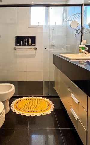 Casa à venda com 366m², 3 quartos e 4 vagas Casa à venda com 366m², 3 quartos e 4 vagasBanheiro da Suíte 3
