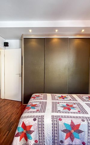 Casa à venda com 366m², 3 quartos e 4 vagas Casa à venda com 366m², 3 quartos e 4 vagasSuíte 3