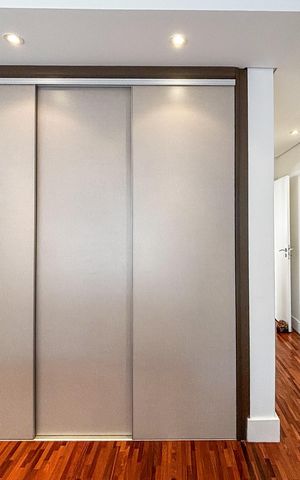 Casa à venda com 366m², 3 quartos e 4 vagas Casa à venda com 366m², 3 quartos e 4 vagasSuíte 1