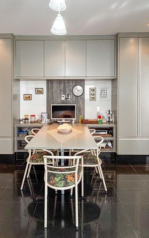 Casa à venda com 366m², 3 quartos e 4 vagas Casa à venda com 366m², 3 quartos e 4 vagasCozinha