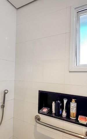 Casa à venda com 366m², 3 quartos e 4 vagas Casa à venda com 366m², 3 quartos e 4 vagasBanheiro Social