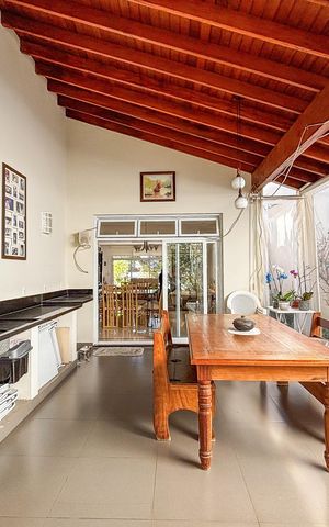 Casa à venda com 366m², 3 quartos e 4 vagas Casa à venda com 366m², 3 quartos e 4 vagasEspaço gourmet