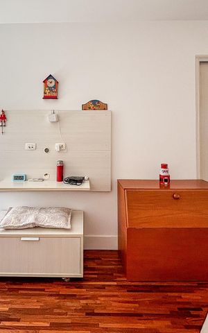 Casa à venda com 366m², 3 quartos e 4 vagas Casa à venda com 366m², 3 quartos e 4 vagasSuíte 2
