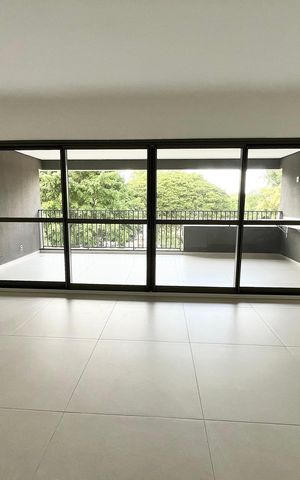 Apartamento à venda com 255m², 3 quartos e 2 vagas Apartamento à venda com 255m², 3 quartos e 2 vagasSala