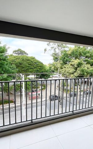 Apartamento à venda com 255m², 3 quartos e 2 vagas Apartamento à venda com 255m², 3 quartos e 2 vagasVaranda