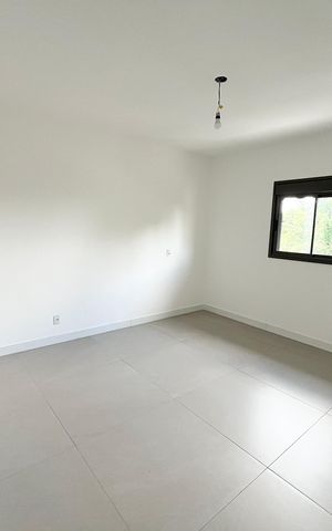 Apartamento à venda com 255m², 3 quartos e 2 vagas Apartamento à venda com 255m², 3 quartos e 2 vagasSuite 2