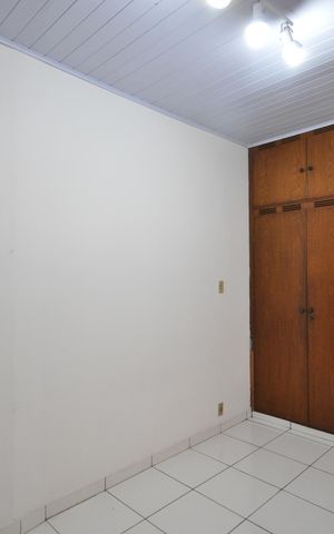 Casa à venda com 320m², 2 quartos e 3 vagasQuarto 2