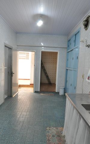 Casa à venda com 320m², 2 quartos e 3 vagasCozinha