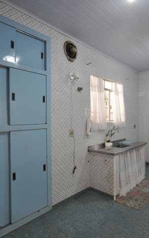 Casa à venda com 320m², 2 quartos e 3 vagasCozinha