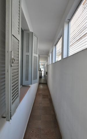 Casa à venda com 320m², 2 quartos e 3 vagasCorredor