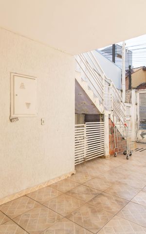 Casa à venda com 151m², 3 quartos e 3 vagas Casa à venda com 151m², 3 quartos e 3 vagasGaragem