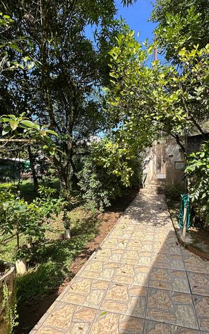 Casa à venda com 121m², 2 quartos e 2 vagas Casa à venda com 121m², 2 quartos e 2 vagasQuintal