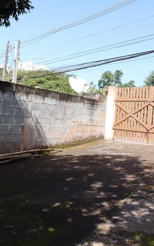 Casa à venda com 121m², 2 quartos e 2 vagas Casa à venda com 121m², 2 quartos e 2 vagasQuintal