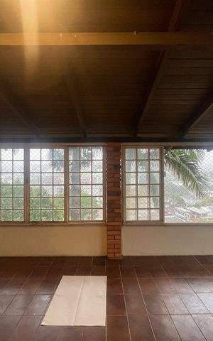 Casa à venda com 185m², 3 quartos e 2 vagas
