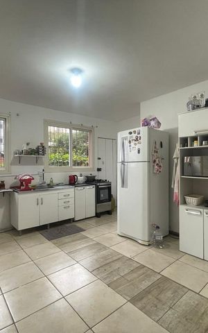 Casa à venda com 185m², 3 quartos e 2 vagas