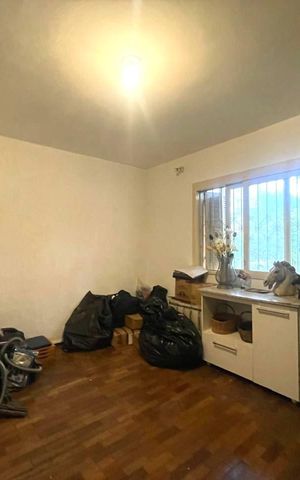 Casa à venda com 185m², 3 quartos e 2 vagas