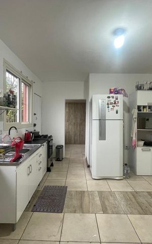 Casa à venda com 185m², 3 quartos e 2 vagas