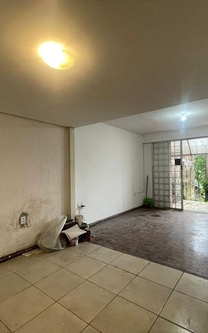 Casa à venda com 185m², 3 quartos e 2 vagas
