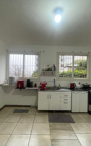 Casa à venda com 185m², 3 quartos e 2 vagas