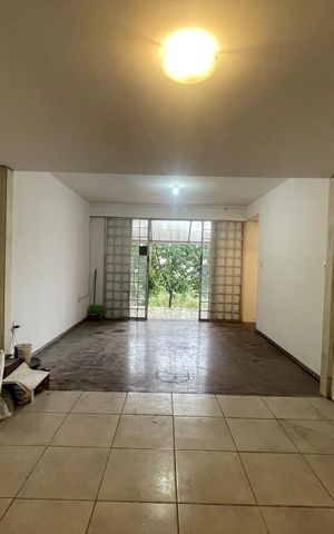 Casa à venda com 185m², 3 quartos e 2 vagas