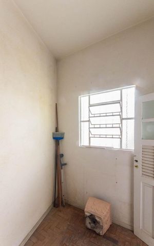 Casa à venda com 160m², 3 quartos e 1 vagaQuarto de Serviço (segundo andar)
