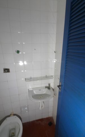 Casa de condomínio para alugar com 60m², 2 quartos e 2 vagasBanheiro de serviço