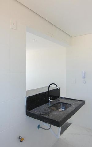 Apartamento à venda com 63m², 2 quartos e 1 vaga Apartamento à venda com 63m², 2 quartos e 1 vagaCozinha e Área de Serviço
