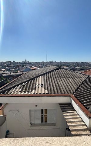 Casa para alugar com 250m², 6 quartos e 9 vagas Casa para alugar com 250m², 6 quartos e 9 vagasVaranda