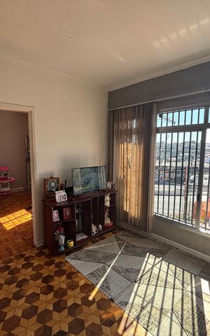 Casa para alugar com 250m², 6 quartos e 9 vagas Casa para alugar com 250m², 6 quartos e 9 vagasSala