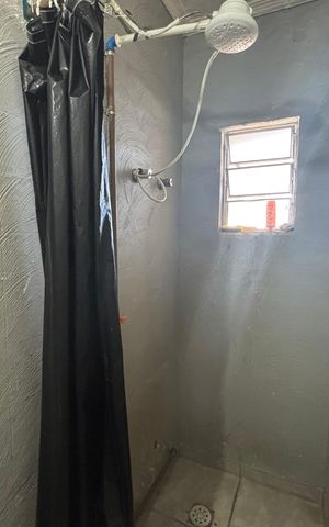Casa para alugar com 250m², 6 quartos e 9 vagas Casa para alugar com 250m², 6 quartos e 9 vagasBanheiro 2