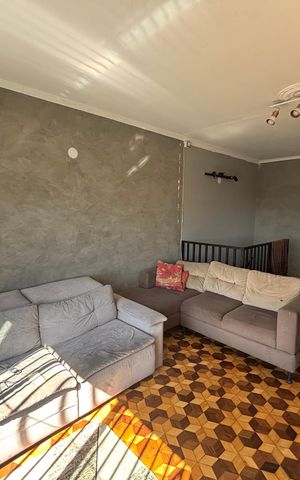 Casa para alugar com 250m², 6 quartos e 9 vagas Casa para alugar com 250m², 6 quartos e 9 vagasSala