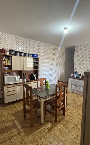 Casa para alugar com 250m², 6 quartos e 9 vagas Casa para alugar com 250m², 6 quartos e 9 vagasCozinha