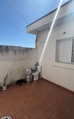 Casa para alugar com 250m², 6 quartos e 9 vagas Casa para alugar com 250m², 6 quartos e 9 vagasÁrea de Serviço