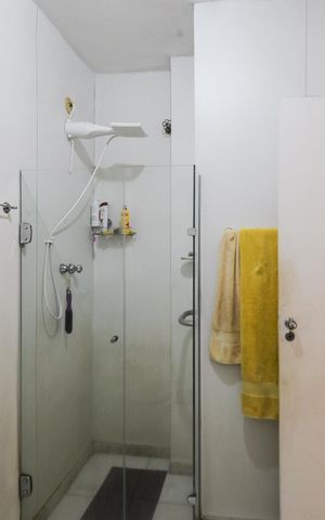 Apartamento à venda com 98m², 3 quartos e 1 vaga Apartamento à venda com 98m², 3 quartos e 1 vagaBanheiro 1