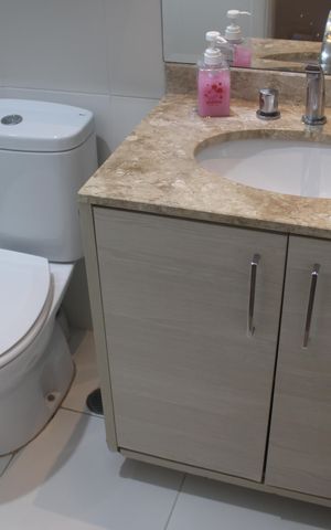 Apartamento à venda com 107m², 3 quartos e 2 vagasBanheiro