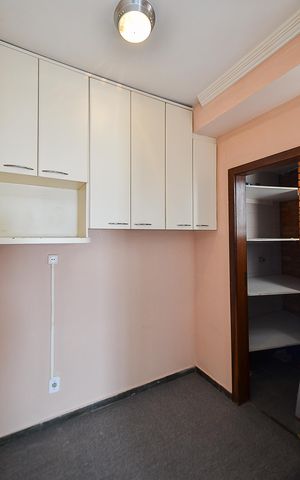 Apartamento à venda com 80m², 3 quartos e 2 vagasÁrea de Serviço