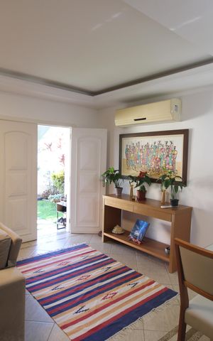 Casa de condomínio à venda com 144m², 3 quartos e 1 vagaSala