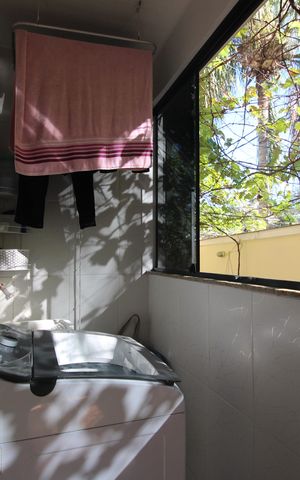 Casa de condomínio à venda com 144m², 3 quartos e 1 vagaÁrea de serviço