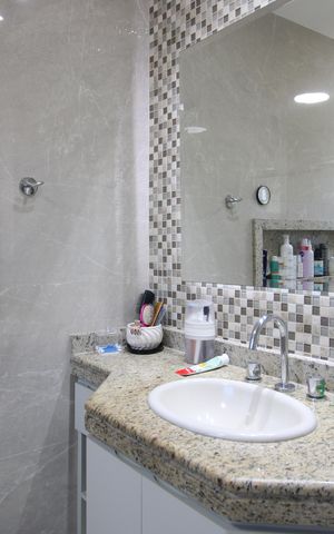 Casa de condomínio à venda com 144m², 3 quartos e 1 vagaBanheiro social