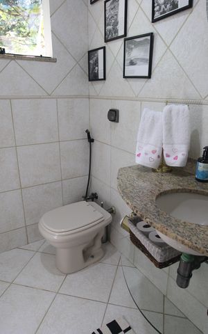 Casa de condomínio à venda com 144m², 3 quartos e 1 vagaLavabo
