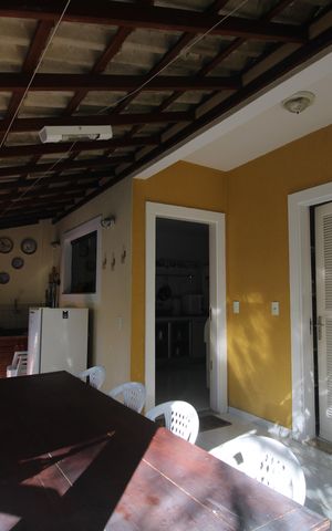 Casa de condomínio à venda com 144m², 3 quartos e 1 vagaVaranda
