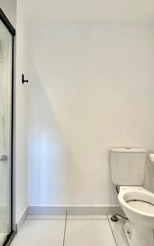 Studio à venda com 29m², 1 quarto e sem vaga Studio à venda com 29m², 1 quarto e sem vagaBanheiro da Suíte