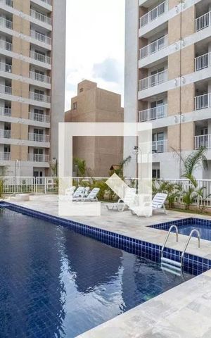 Apartamento à venda com 42m², 1 quarto e 1 vaga Apartamento à venda com 42m², 1 quarto e 1 vagaArea Comum - Piscina