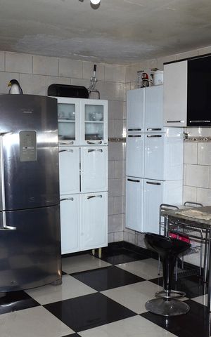 Casa para alugar com 158m², 2 quartos e 2 vagasCozinha
