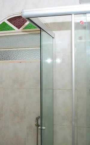 Casa para alugar com 158m², 2 quartos e 2 vagasBanheiro Corredor