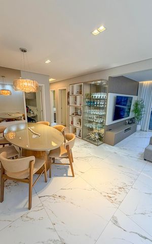 Apartamento à venda com 103m², 2 quartos e 3 vagas Apartamento à venda com 103m², 2 quartos e 3 vagasSala