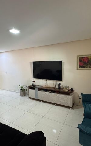 Casa à venda com 140m², 3 quartos e 4 vagas Casa à venda com 140m², 3 quartos e 4 vagasSala