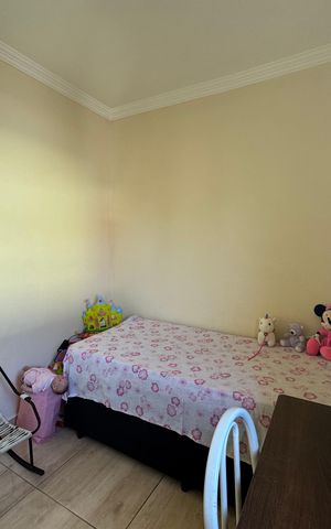 Casa à venda com 140m², 3 quartos e 4 vagas Casa à venda com 140m², 3 quartos e 4 vagasQuarto 2