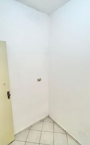 Apartamento à venda com 92m², 3 quartos e 2 vagas Apartamento à venda com 92m², 3 quartos e 2 vagasQuarto de Serviço